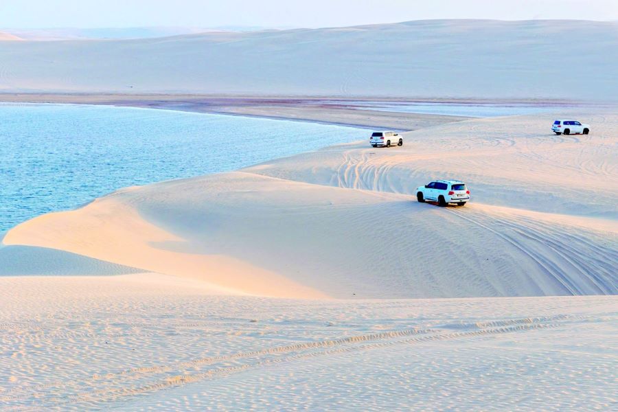 Trải nghiệm vượt núi cát đến với bãi biển