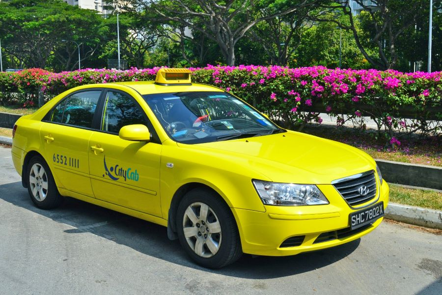 Taxi cũng là một lựa chọn di chuyển tuyệt vời dành cho du khách