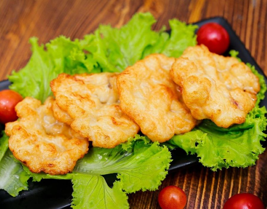 Món chả mực nổi tiếng tại Hạ Long