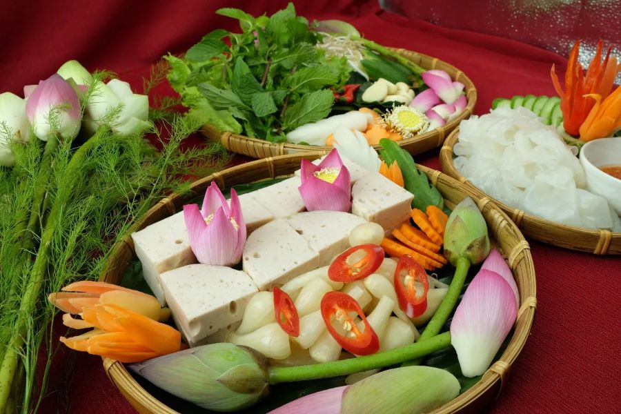 Chả lụa cũng là một món ăn quen thuộc trong những ngày đầu năm mới tại miền Nam