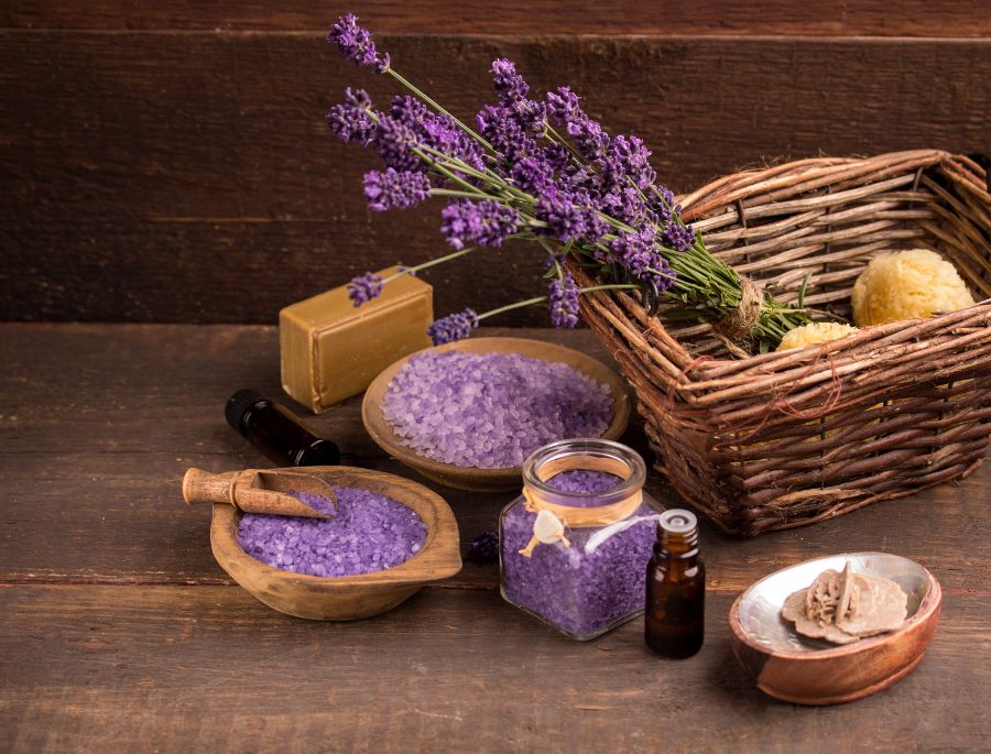 Việc trồng hoa oải hương không chỉ phát triển tiềm năng du lịch địa phương mà còn giúp ổn định cuộc sống của người dân bản địa