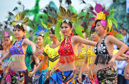 carnaval-halong