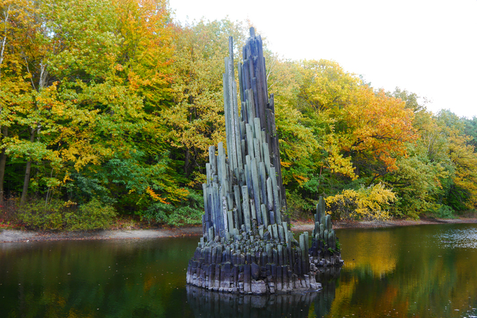 "Cây cầu của quỷ" nằm giữa rừng cây ở Đức