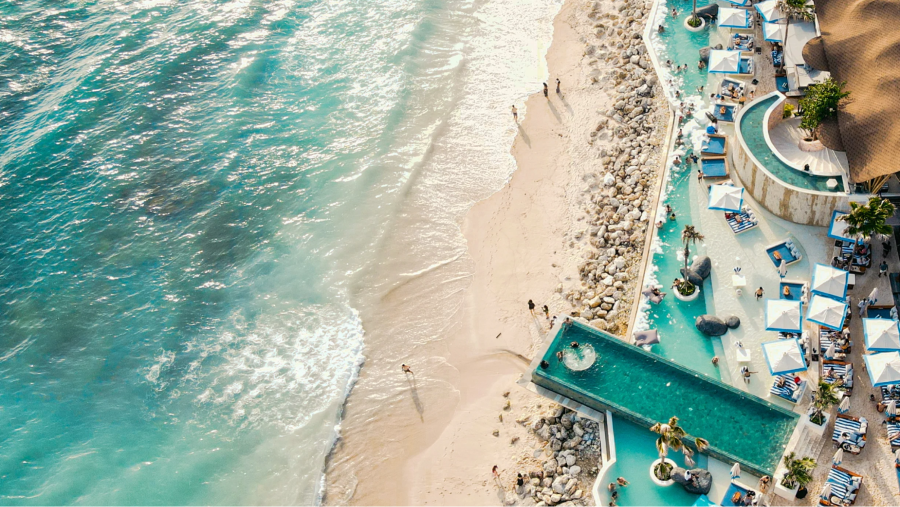 Uluwatu - cái tên như một lời thì thầm về một thiên đường ẩn mình ở cực nam Bali