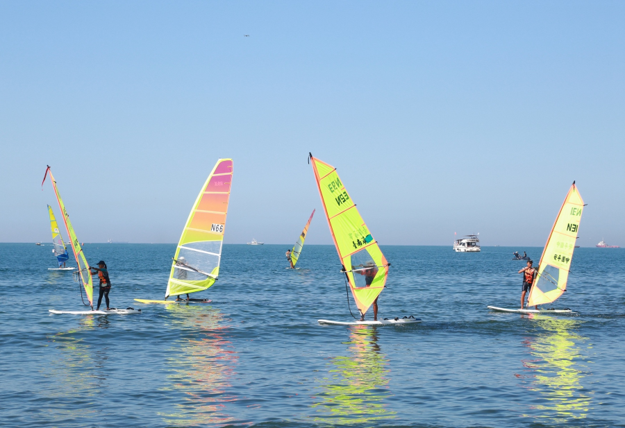 Nếu bạn không thích sự nhộn nhịp và ồn ào của thành phố thì hãy đến với Sizihwan, nằm ở phía Tây của Cao Hùng