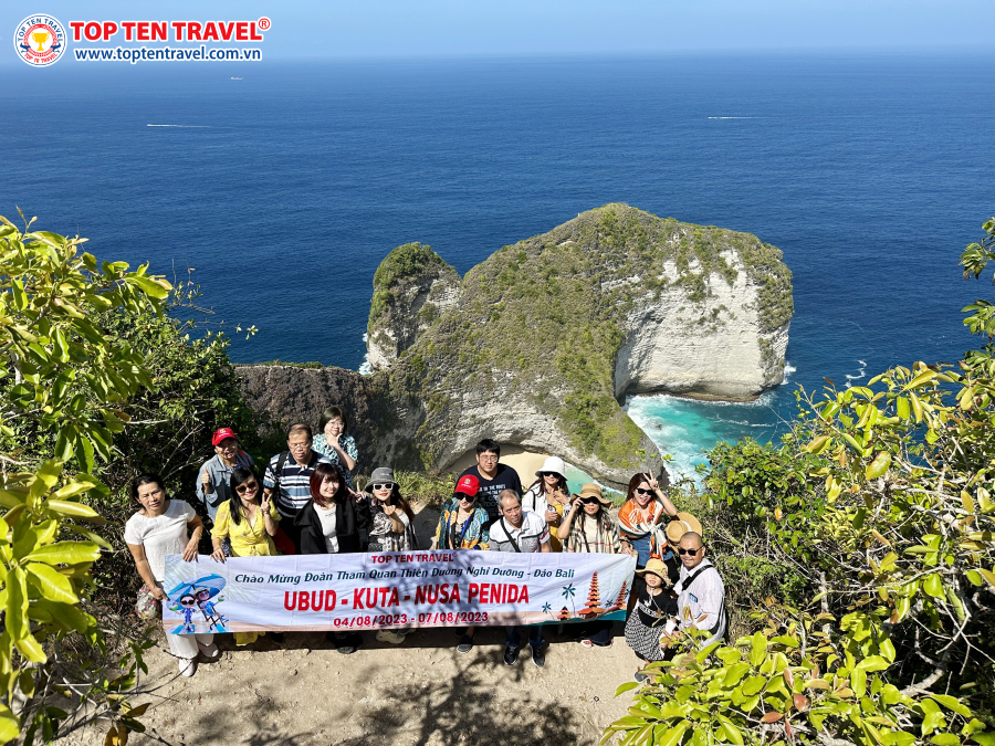 Những vị khách đến tham quan Bali tại nhà Top Ten Travel