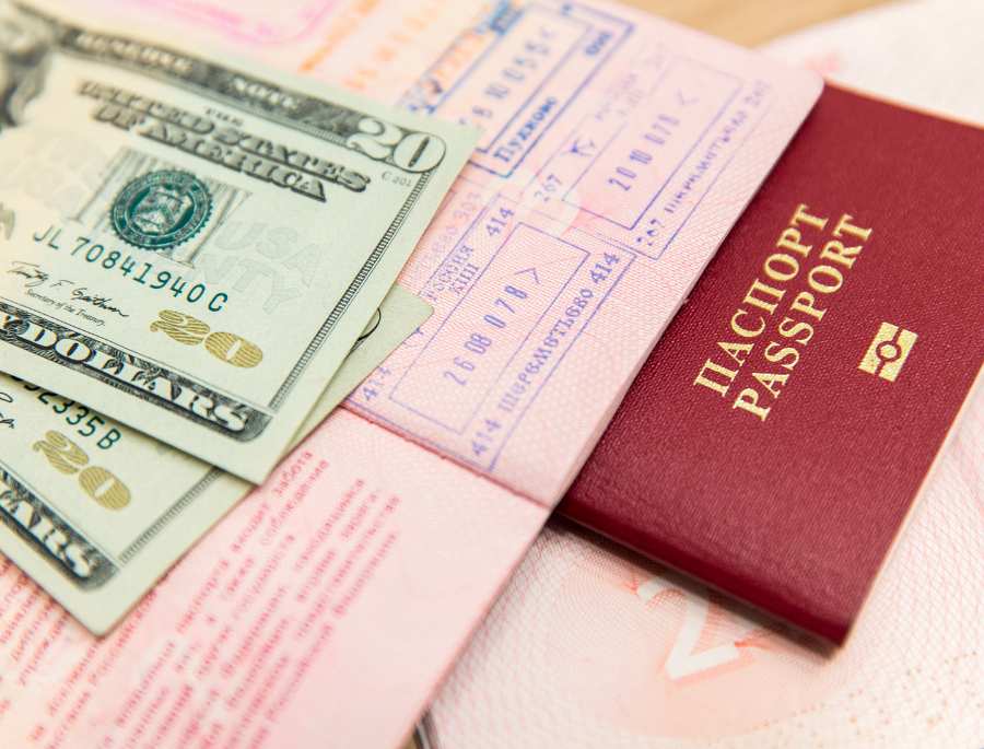 Chi phí để xin visa Đài loan sẽ bao gồm nhiều dịch vụ bao gồm: lệ phí visa, phí dịch thuật, phí hồ sơ, phí dịch vụ,...