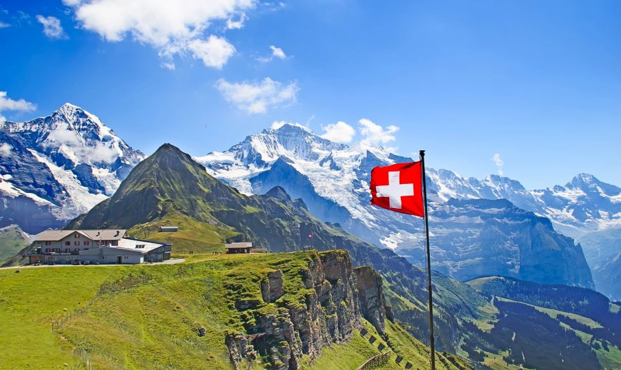 Jungfraujoch còn được gọi với cái tên “nóc nhà Châu Âu” 