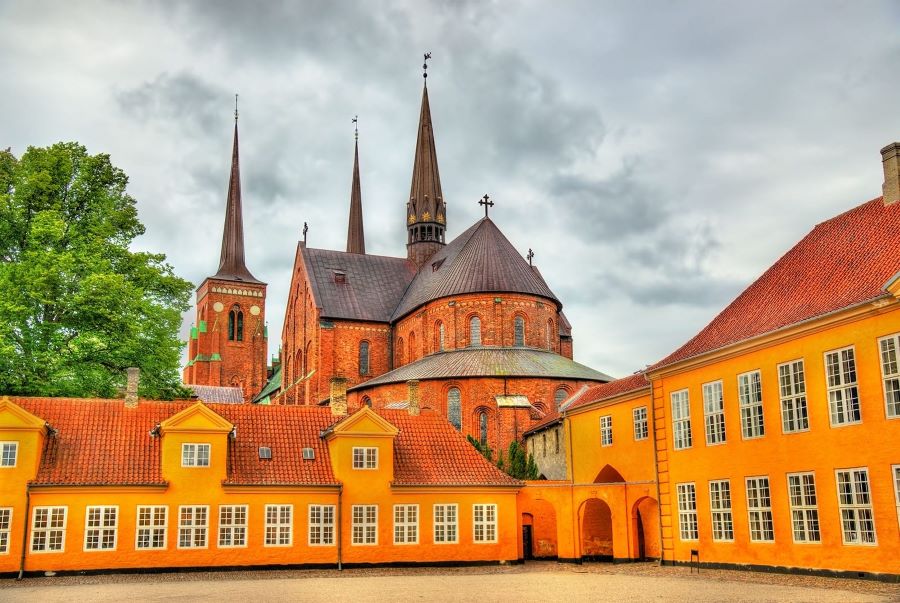 Nhắc đến du lịch Đan Mạch thì không thể không nhắc tới nhà thờ chính tòa Roskilde