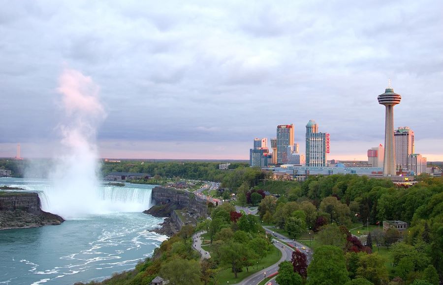 Khám phá thành phố Niagara Falls xinh đẹp