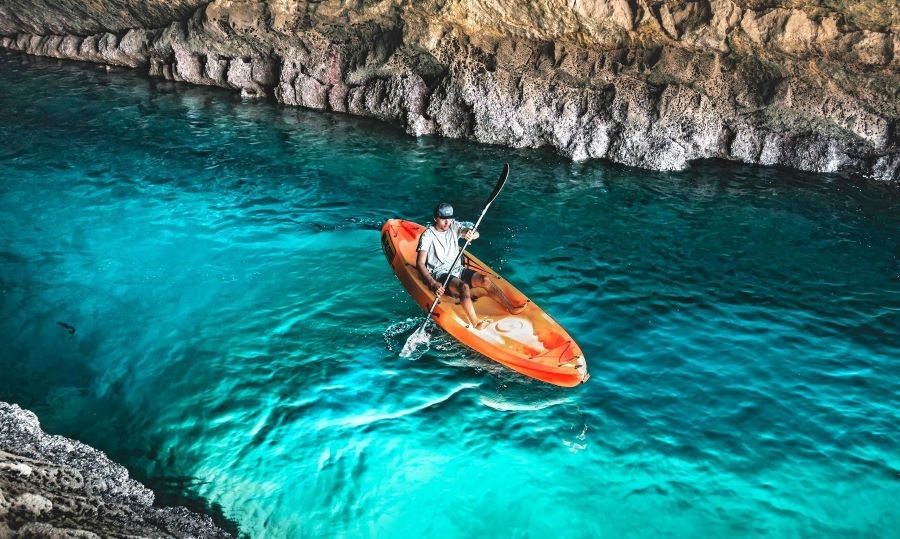 Làn nước trong xanh tại Công viên Tự nhiên Arrábida