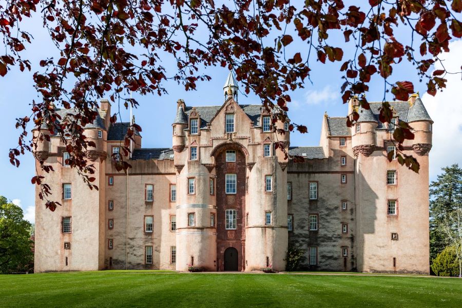 Lâu đài Fyvie - một trong những tòa lâu đài cổ có lịch sử hình thành lâu đời nhất tại Anh