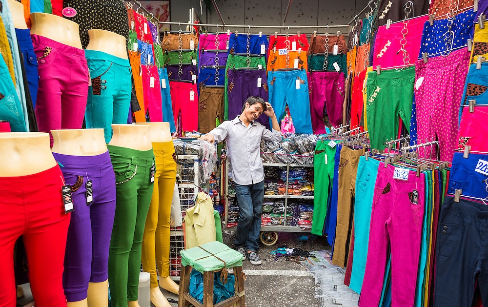 "Chợ kẻ cắp" và những khu mua sắm nổi tiếng ở Bangkok