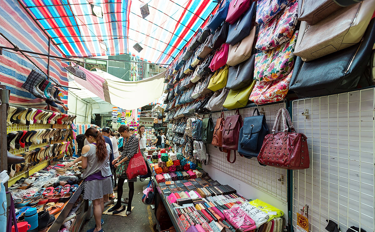 Chợ Quý Bà - "Thiên đường hàng hiệu" giá bình dân tại Hồng Kông