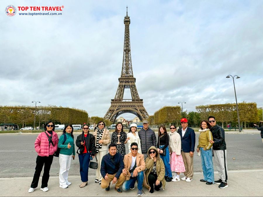 Tour Du Lịch Châu Âu Tết: Đức - Hà Lan - Bỉ - Pháp 9N8D