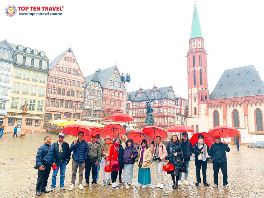 Chuyến hành trình khám phá trời Âu tại Top Ten Travel