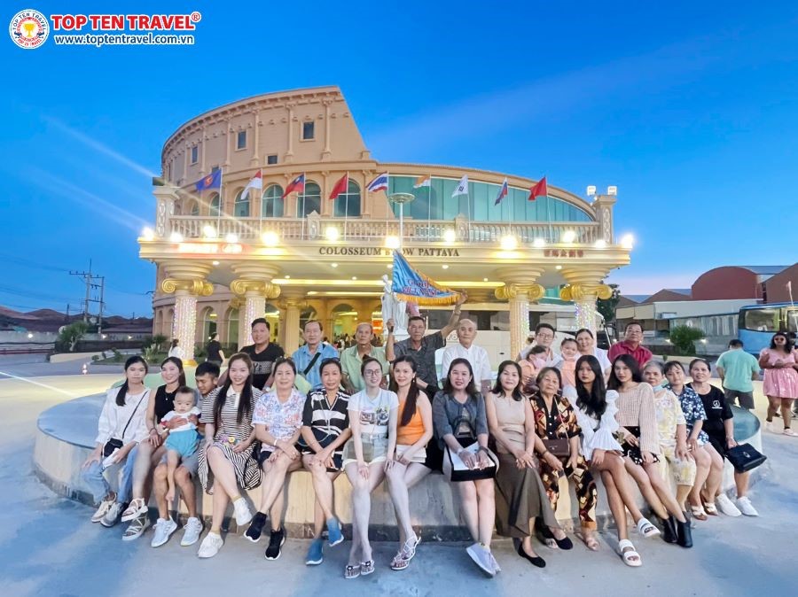 Đoàn khách nhà Top Ten tham quan những điểm đến hấp dẫn tại Thái Lan