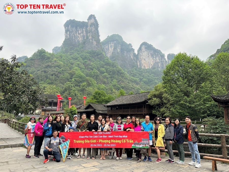 Đoàn Khách Top ten Travel tham gia khám phá Trung Quốc