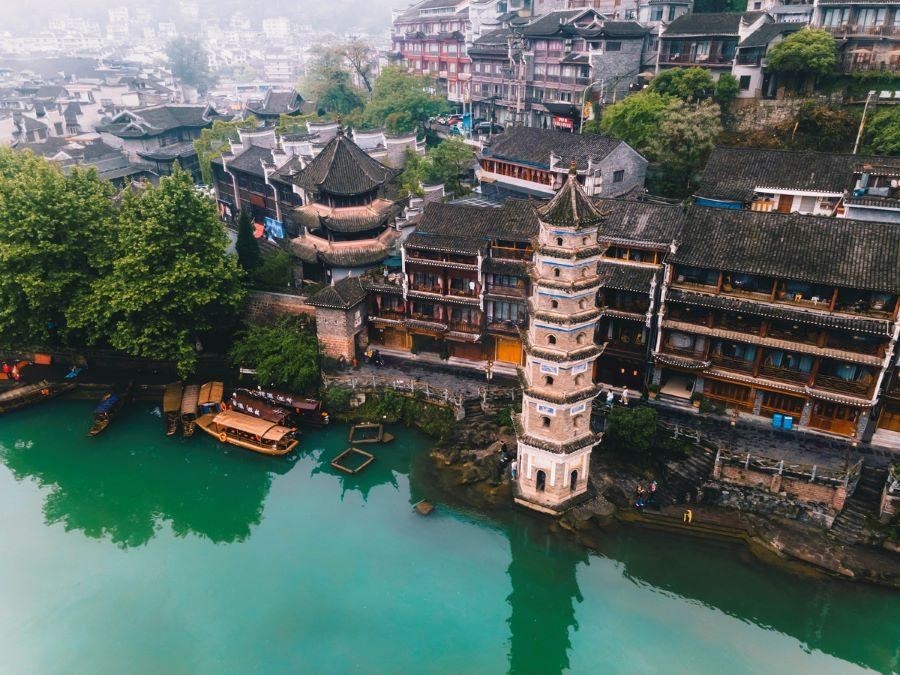 Toàn cảnh các địa điểm tại Phượng Hoàng Cổ Trấn