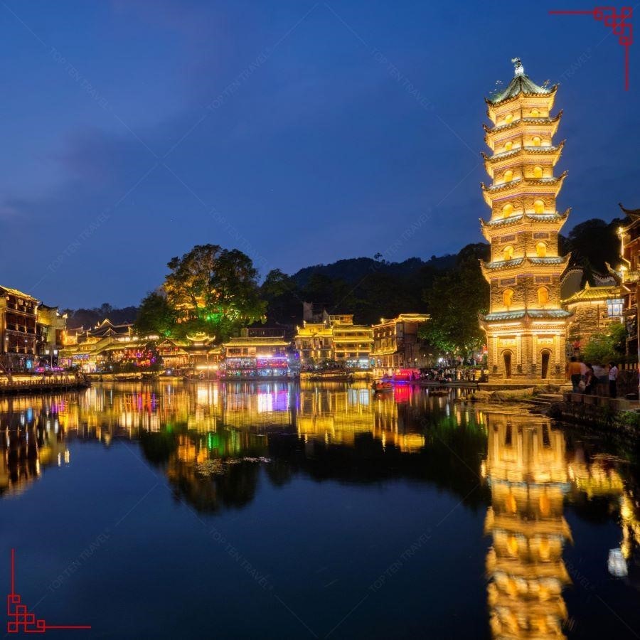 Toàn cảnh các địa điểm tại Phượng Hoàng Cổ Trấn