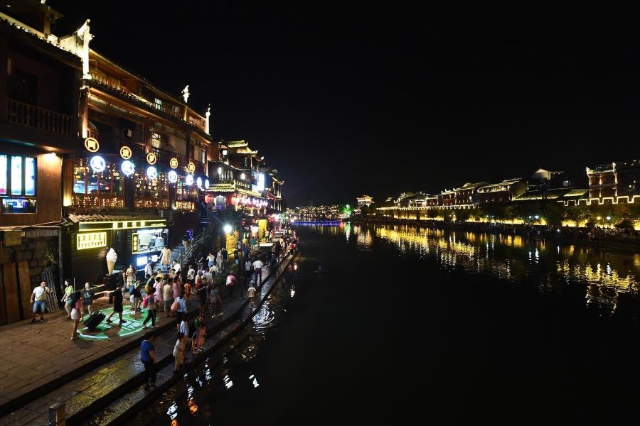 Toàn cảnh các địa điểm tại Phượng Hoàng Cổ Trấn