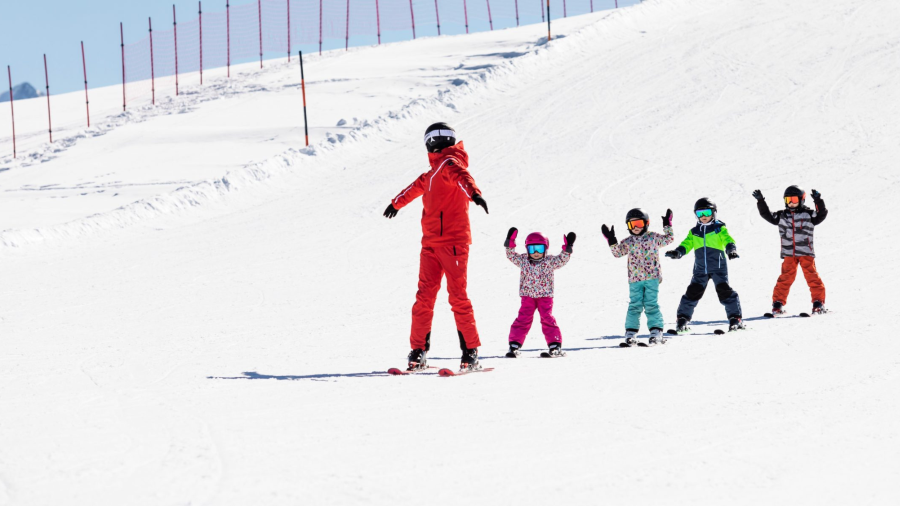 Tham gia lớp học trượt tuyết là một trải nghiệm vô cùng thú vị tại Elysian