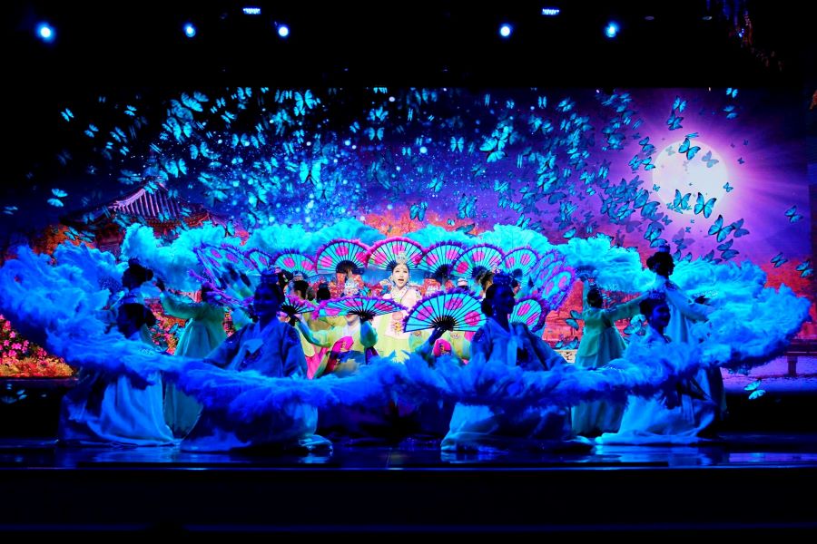 Colosseum Show - chương trình biểu diễn nghệ thuật đình đám thu hút hàng triệu du khách mỗi năm