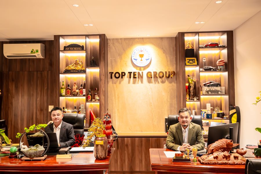 Ông Dương Bá Hưng và Ông Nguyễn Văn Toàn - Hai Lãnh Đạo Cấp Cao của Top Ten Travel