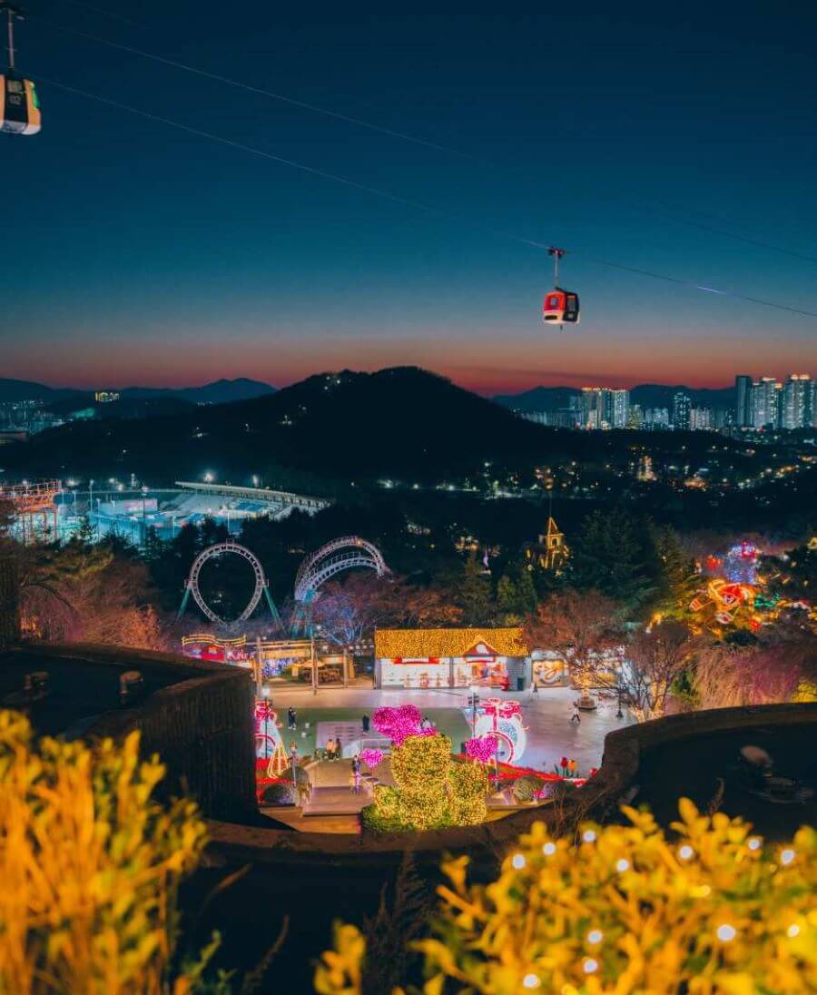 E-World là một công viên giải trí nổi tiếng nằm ở thành phố Daegu