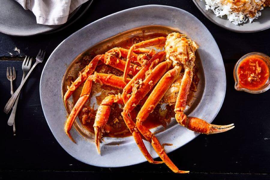 Với hương vị ngọt thanh, thịt chắc và giàu dinh dưỡng, cua tuyết chắc chắn sẽ là một trải nghiệm ẩm thực khó quên dành cho bạn