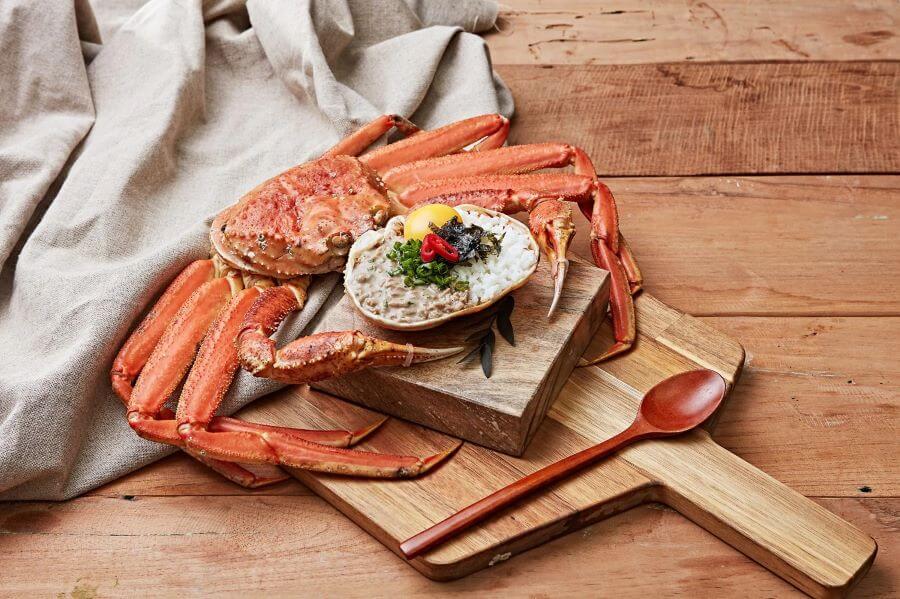 Mùa xuân đến cũng là lúc người dân Hàn Quốc háo hức chờ đón mùa cua tuyết