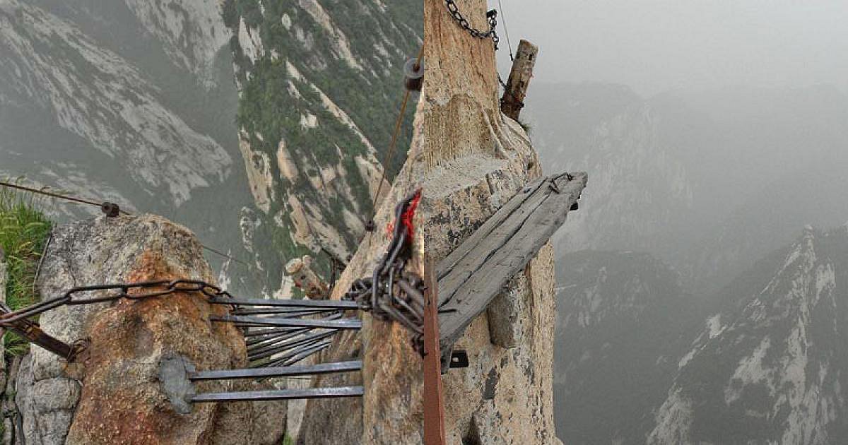 Cung đường "chết chóc" minh chứng cho tình yêu bất diệt 