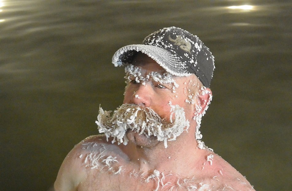 Năm nay, cuộc thi có 5 hạng mục bình chọn gồm: nam có bộ tóc ấn tượng nhất,  nữ xuất sắc, nhóm dự thi hay nhất, nhóm sáng tạo nhất, thí sinh được khán giả bình chọn nhiều nhất.