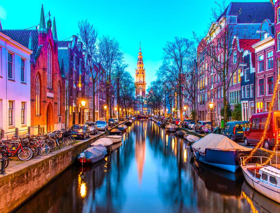 Amsterdam khoác lên mình tấm áo mới lung linh huyền ảo trong lễ hội ánh sáng