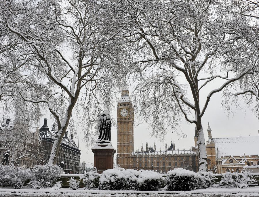Vào mùa đông, nước Anh hiện lên như 1 thế giới cổ tích giữa đời thực