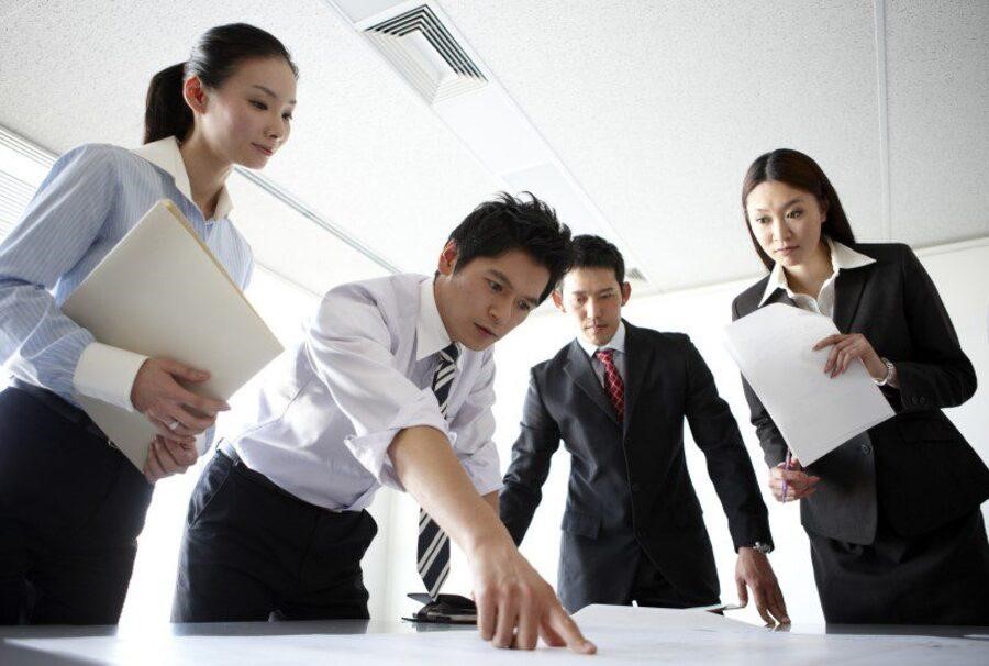 Họ rất nghiêm túc và có trách nhiệm rất cao với công việc được giao