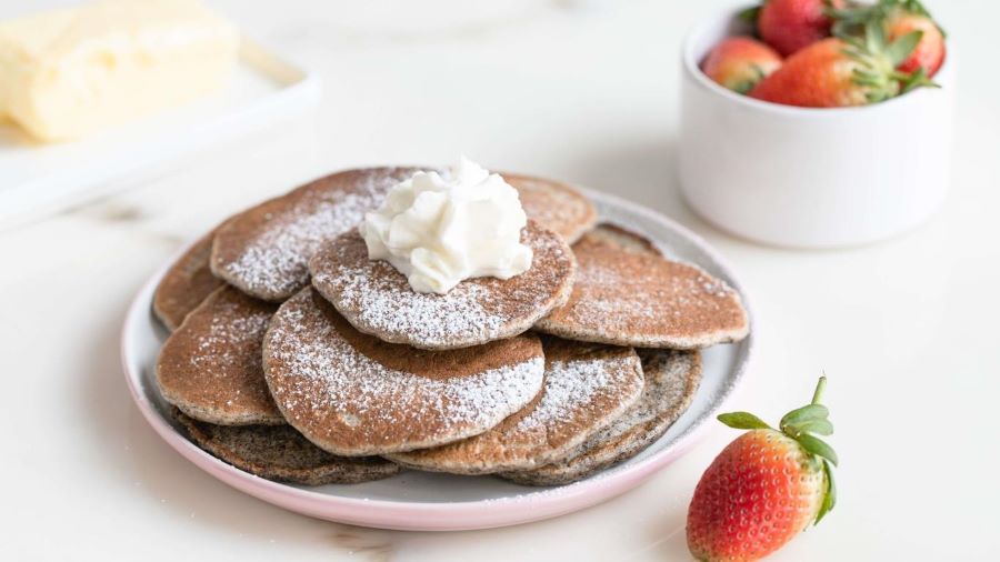 Poffertjes nổi tiếng là một trong những món bánh hấp dẫn trong nền ẩm thực Hà Lan