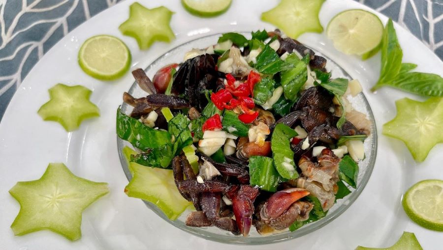 Ba khía là một trong những món đặc sản thơm ngon trứ danh tại vùng đất Cà Mau