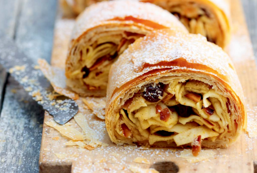 Điểm đặc biệt của Apple Strudel Berlin nằm ở lớp vỏ bánh mỏng tang