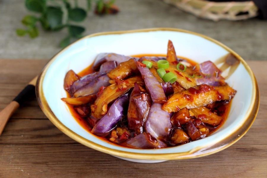 Khám phá món cà tím cá nổi tiếng trứ danh tại Tứ Xuyên