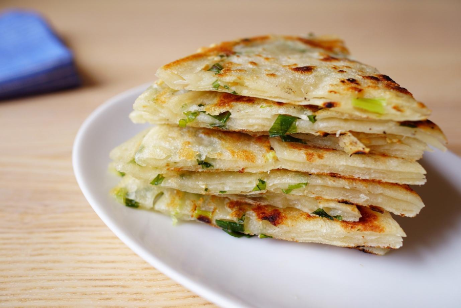 Bánh hành chiên là một biểu tượng của ẩm thực đường phố Đài Loan