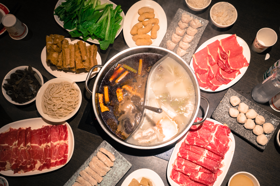 Lẩu là món ăn quốc dân của Đài Bắc, xuất hiện ở khắp mọi nơi từ những quán ăn bình dân đến những nhà hàng sang trọng