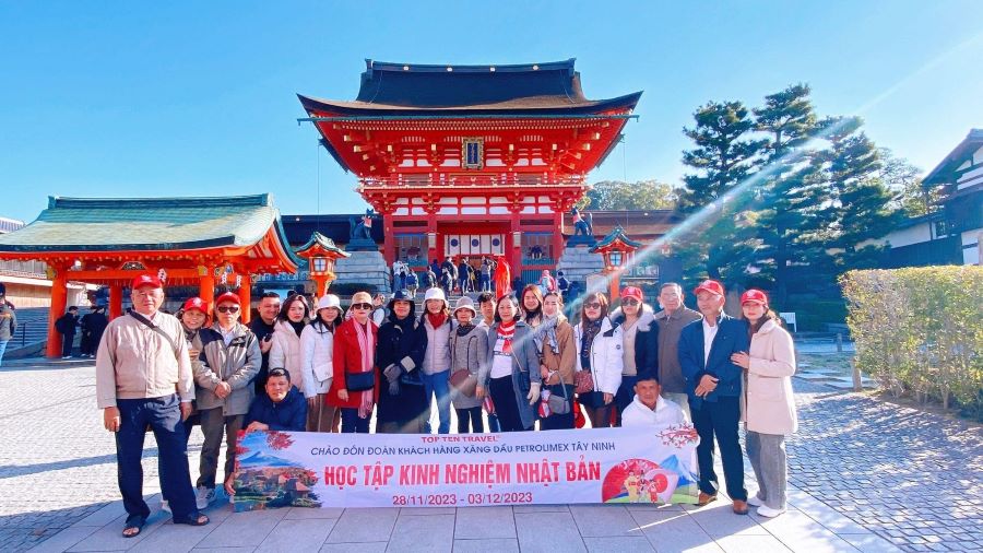 Đoàn Khách du lịch Nhật Bản của Top Ten Travel