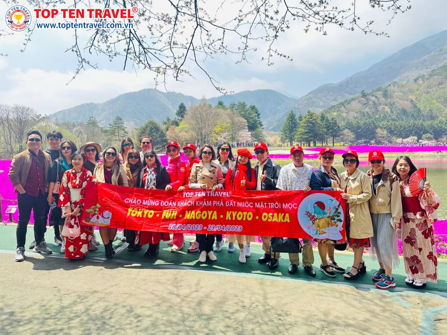 Đoàn Khách Top Ten Travel tham quan du lịch tại Nhật Bản