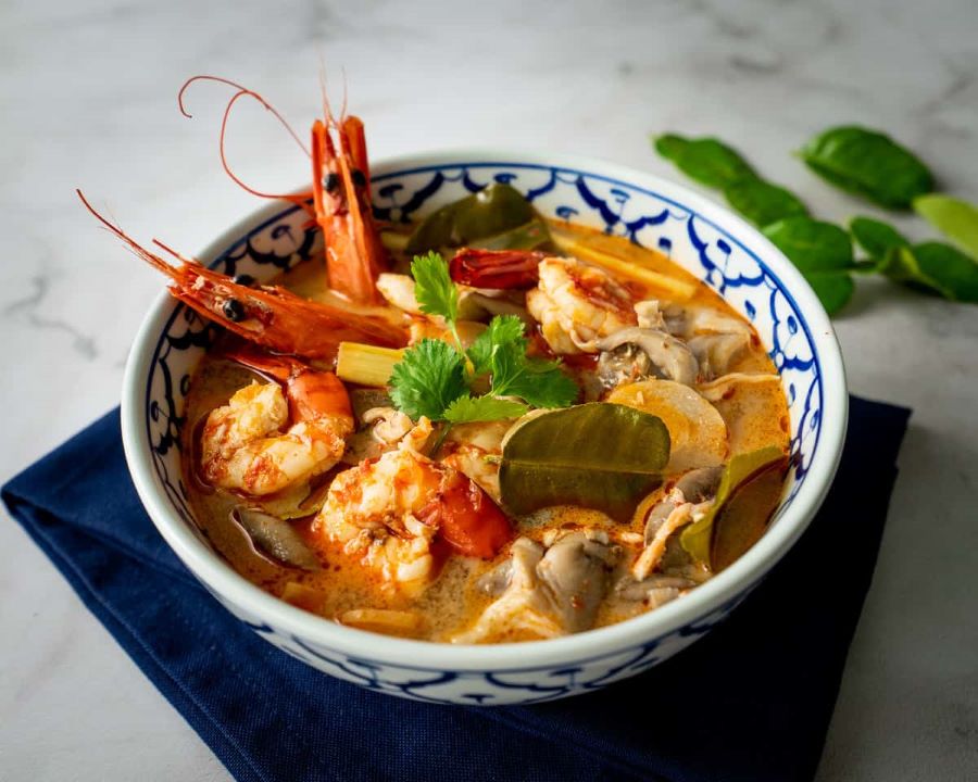 Tom Yum Kung là một món súp tôm chua chua cay cay cực kỳ bắt miệng 