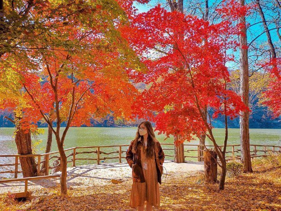 Du khách nên chuẩn bị những bộ trang phục phù hợp khi đến Nami