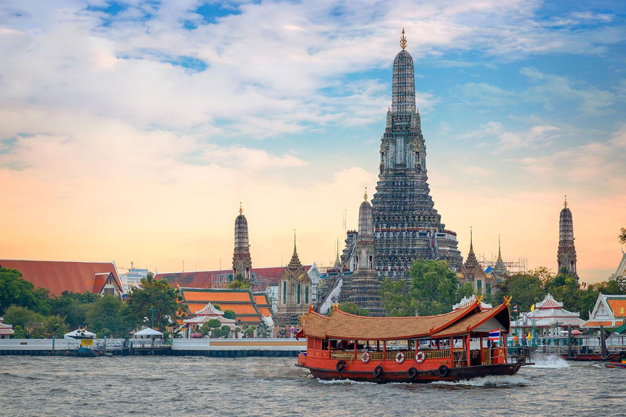 Nên dạo thuyền sông Chao Phraya vào thời điểm nào?
