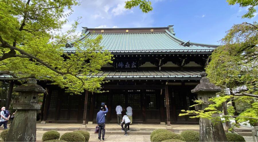 Ngôi đền Gotokuji nổi tiếng là nơi khởi nguồn của Maneki Neko, hay còn gọi là 