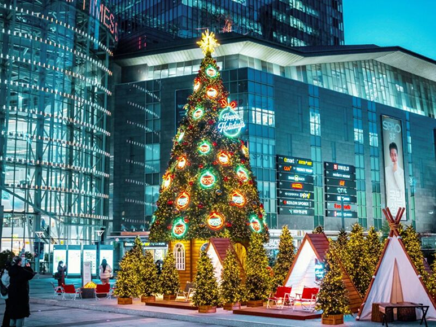 Lễ hội Giáng sinh đường phố Sinchon là một sự kiện nổi bật tại Hàn Quốc vào mùa đông