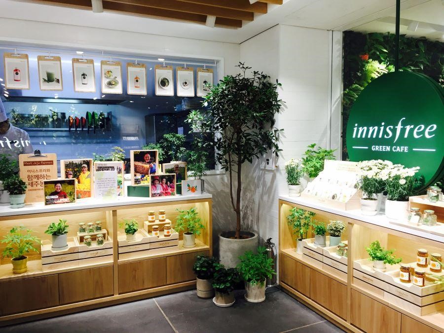 Hàn Quốc chính là thiên đường mua sắm dành cho những ai là tín đồ thời trang